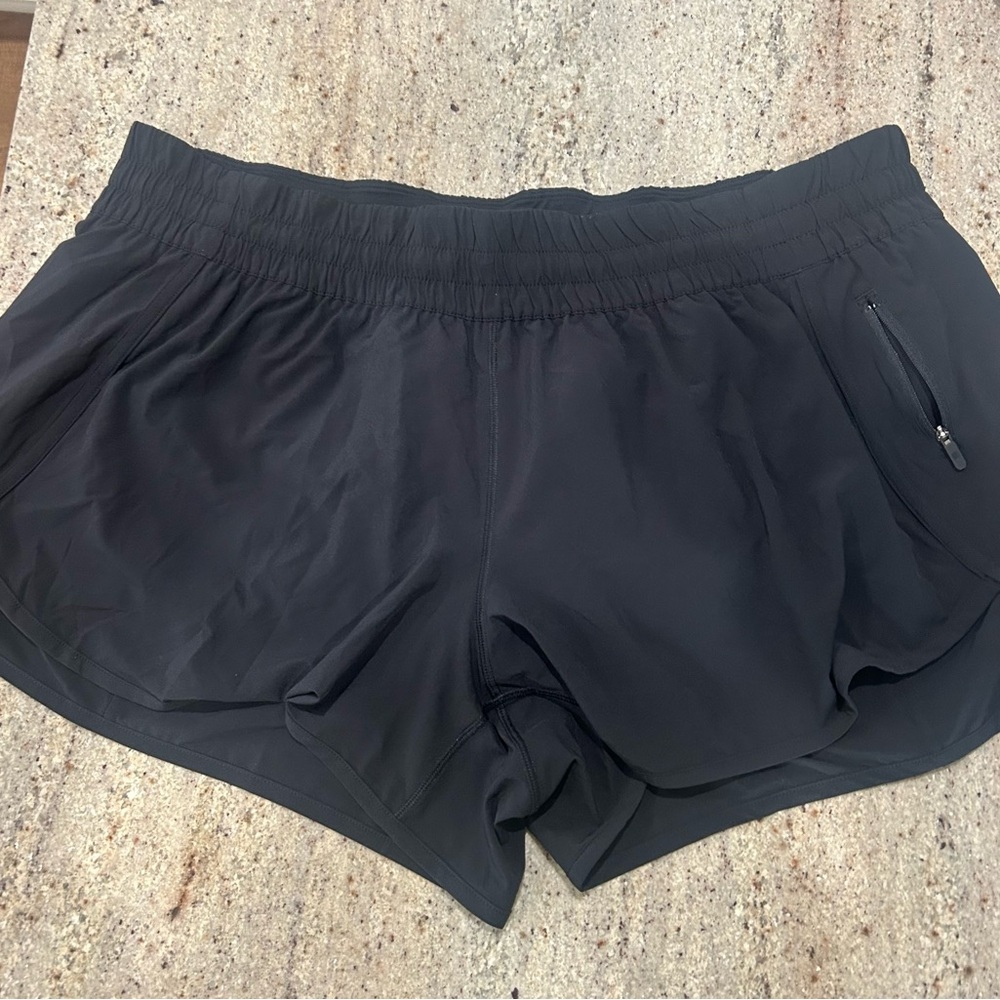 💕 NWOT Lululemon Sz 20 Black Women's Track That Shorts with Zipper Pocket 4” 💕
